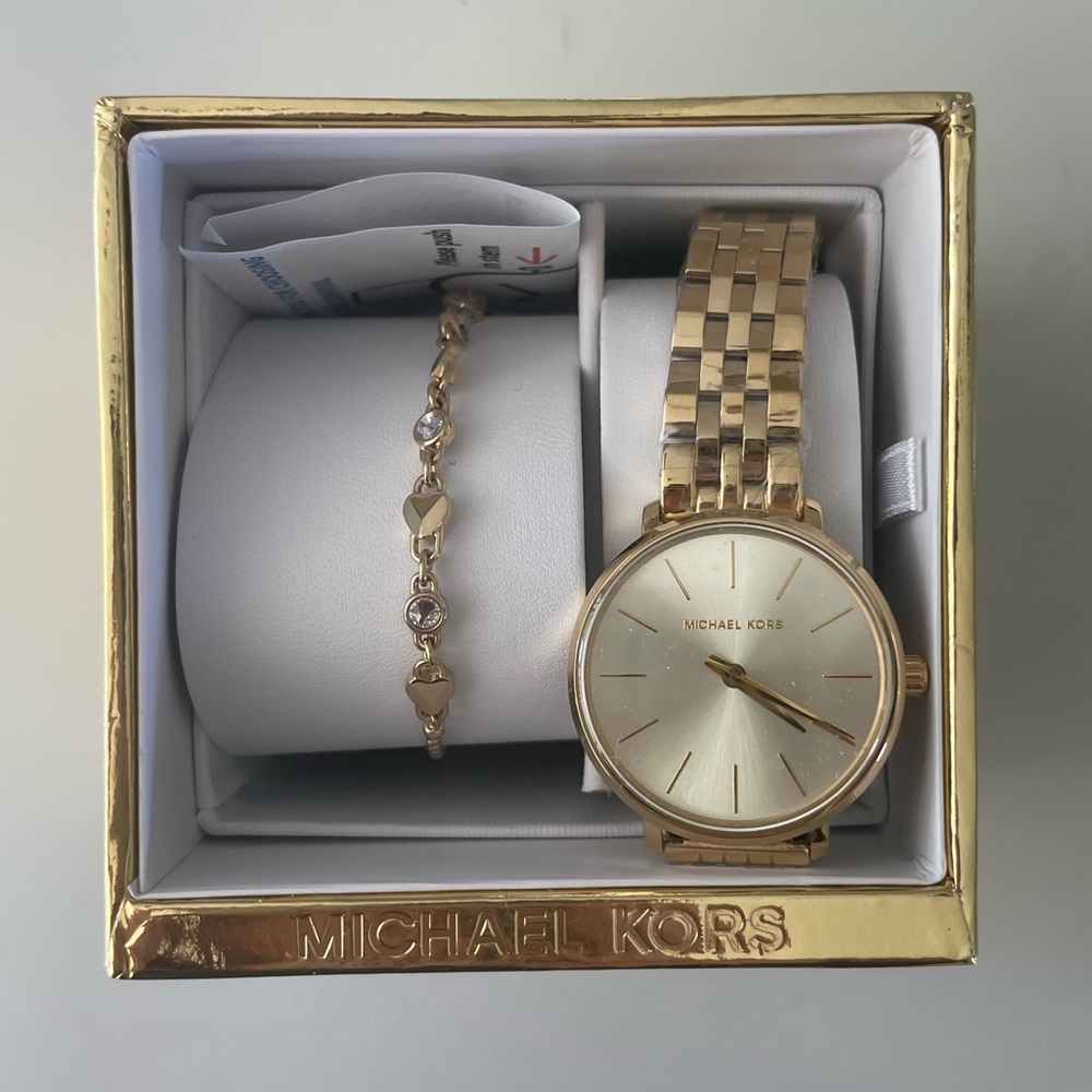🆕Michael Kors Women's Pyper Gold Tone Watch and Bracelet Gift Set MK4495